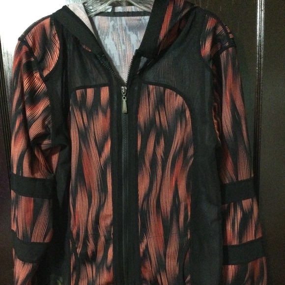 Mesh Infused  Workout Hoodie . - Picture 1 of 8
